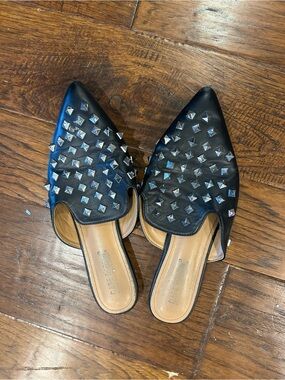 Cape Robbin enny slip on mules with pyramid studs, size 8.5